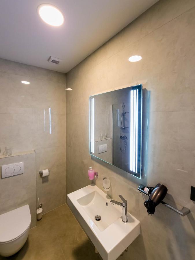 Maresole Beachfront Residence Πόρετς Εξωτερικό φωτογραφία