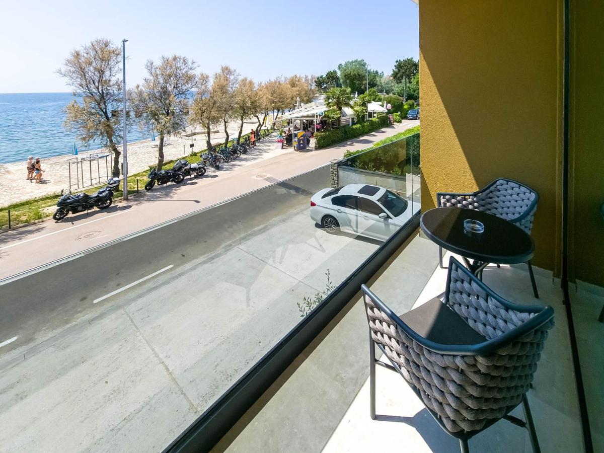 Maresole Beachfront Residence Πόρετς Εξωτερικό φωτογραφία